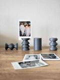 3D Utskrift - 3D Design -3dbutik.se TOTEM | Set med 4 mini-ställ för foton och kort Design by: Vireo Studio Licenstyp: HiveCommunity.