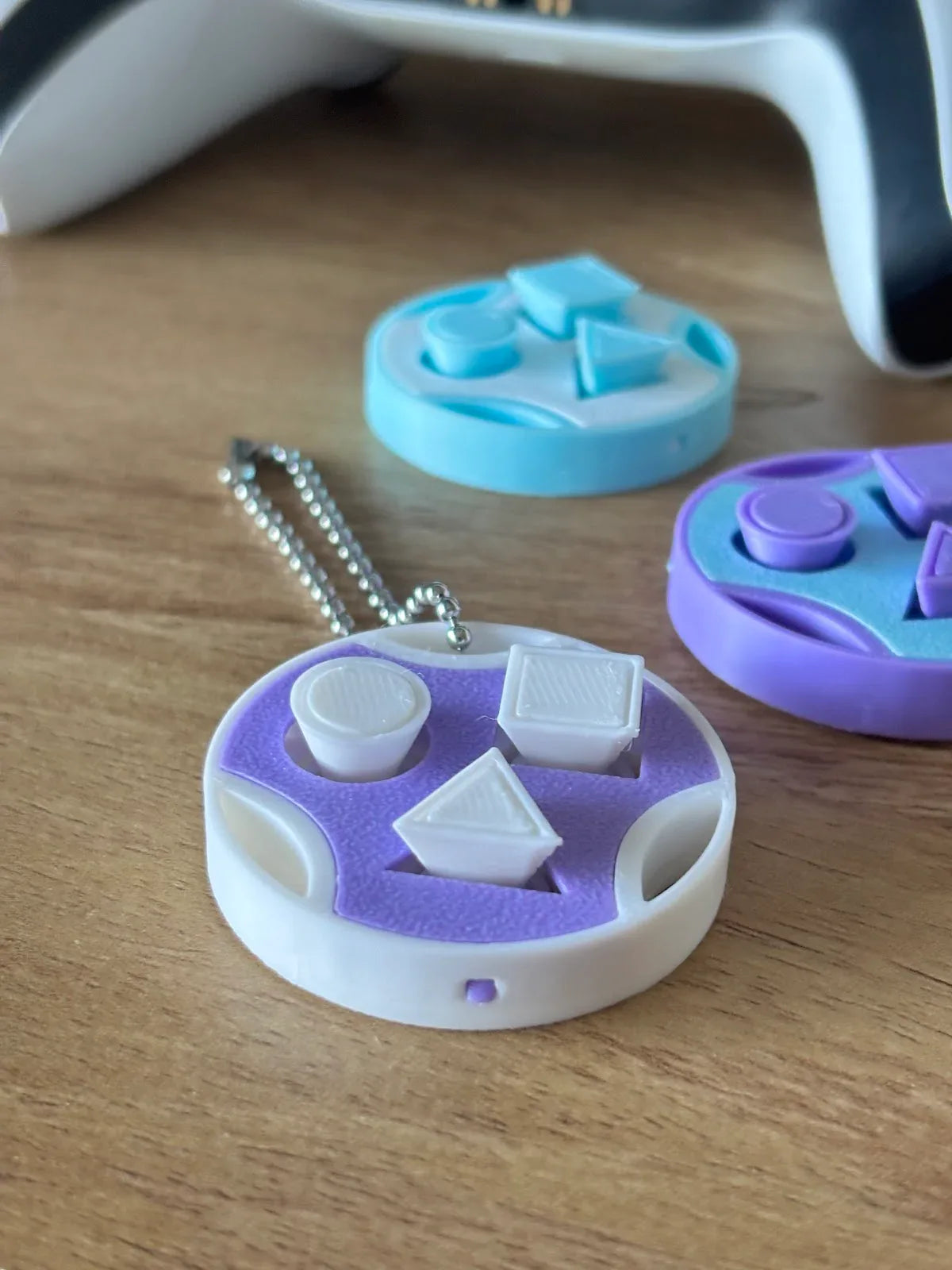 TRIOLO | Geometric Fidget-nyckelring – Ingen klicker behövs! Design by: Vireo Studio Licenstyp: HiveCommunity. - 3dbutik.se